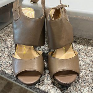 Jessica Simpson Carriett Taupe Leather Open Toe Heels